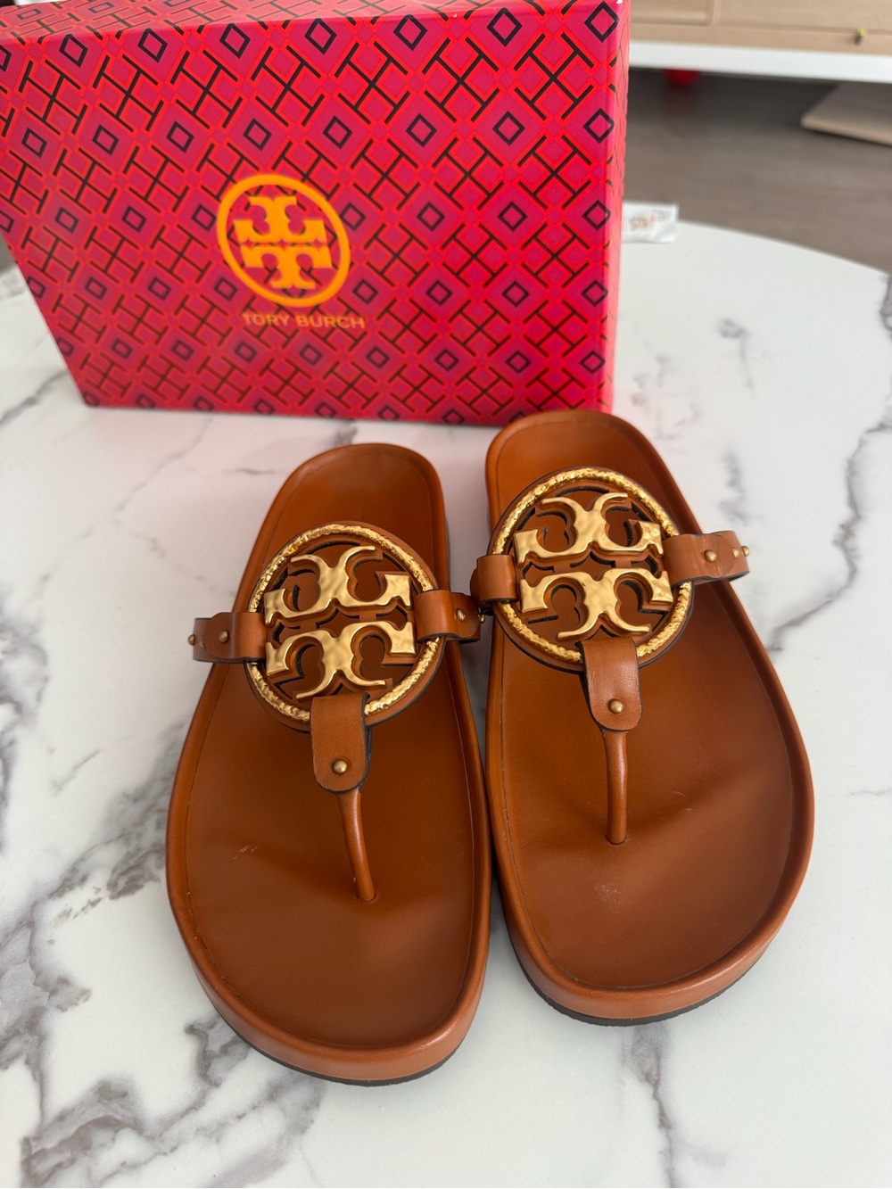 Tory Burch Chestnut Leather Thong Sandals with Gold Logo